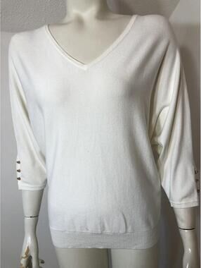 Chelsea Theodore Womens Small White Sweater V Neck 3/4 Sleeves Gold buttons Soft